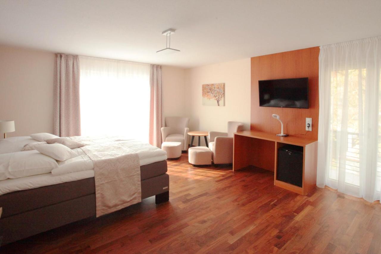 Lamex-Inn Hotel & Restaurant Kelkheim Bagian luar foto